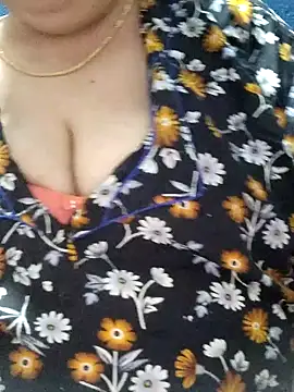 tamilthanushri's Live XXX Chat