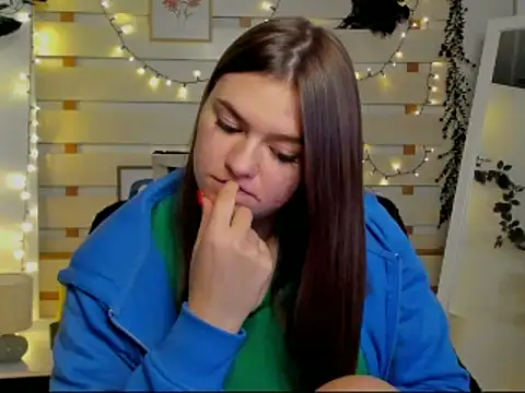 Chatroom XXX en direct de Josephine_Kiss