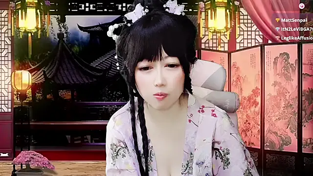 LuckyCute-Tutu élő XXX-chatje