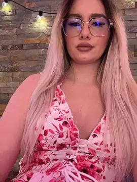 Show de mollyxxx na webcam