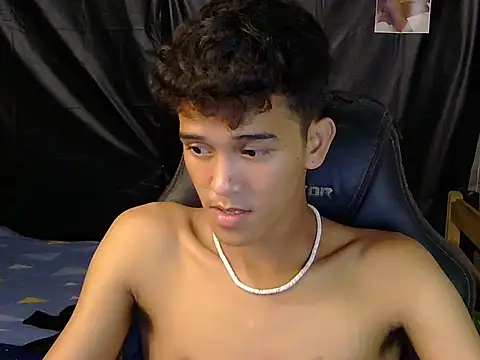 hugekenbigcock Pertunjukan Webcam