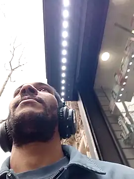 Mikaaa97 Adlı Modelin Canlı XXX Sohbeti