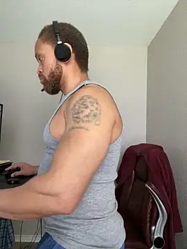 Pokazy przed kamerką – Fathero1time