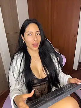 ArianaReynoldss élő XXX-chatje