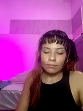 Hairy_ptt Adlı Modelin Canlı XXX Sohbeti