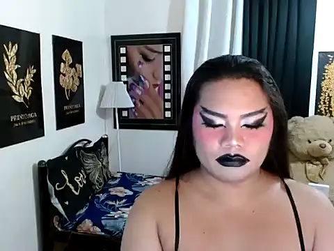 TSbrianaHugeCock Obrolan Langsung XXX