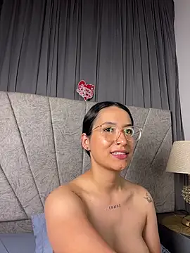 Chatroom XXX en direct de Val12777