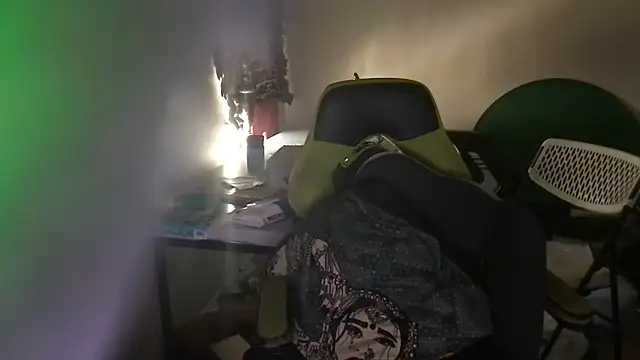 StuntingSpunMarine69 现场XXX聊天