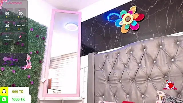 LAILAGUMMY Adlı Modelin Canlı XXX Sohbeti