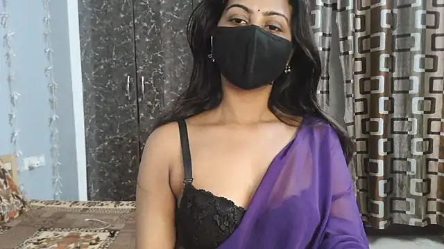 Meri_Cutie_Pie: διαδικτυακό σόου στην κάμερα