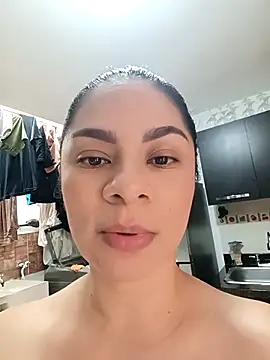 Chat XXX en directo de luna_pinky