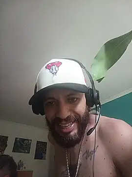 Pertunjukan Kamera Web kauzZhomi