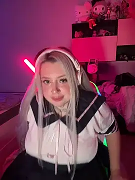 Chiibi Adlı Modelin Web Kamerası Şovu