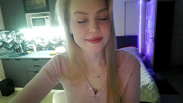 LunaPeonyn Live XXX chat