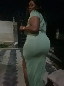 Cardiebae89: онлайн-секс-чат