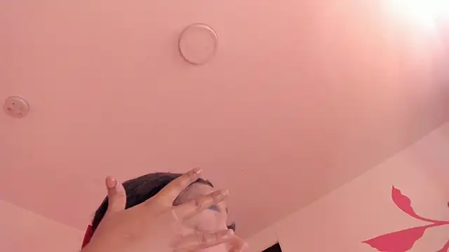 แชท XXX สดของ YariRose