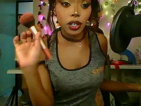 Anaconda2350 Live XXX-Chat