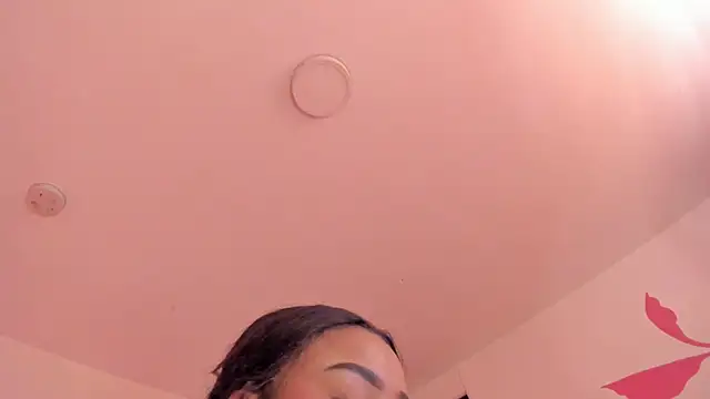 YariRoseのライブXXXチャット