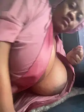 Chubbykarisma27のウェブカメラショー