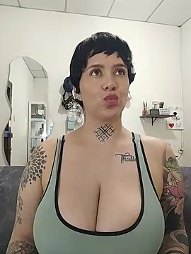 XXX chat uživo modela KatInk