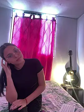 Chat +18 de Ivy_lexx ao vivo