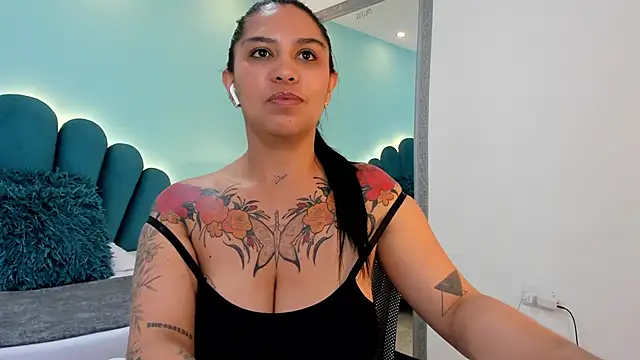 sharlott18 Live XXX-chat