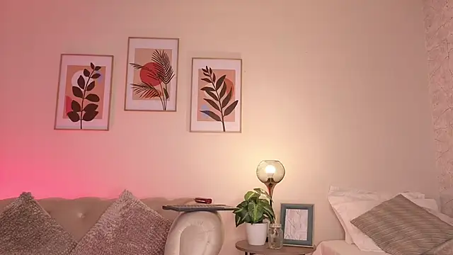 DahianaWalcott's Live XXX Chat