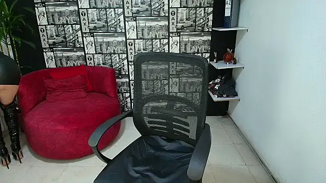 Agata-Moon 现场XXX聊天