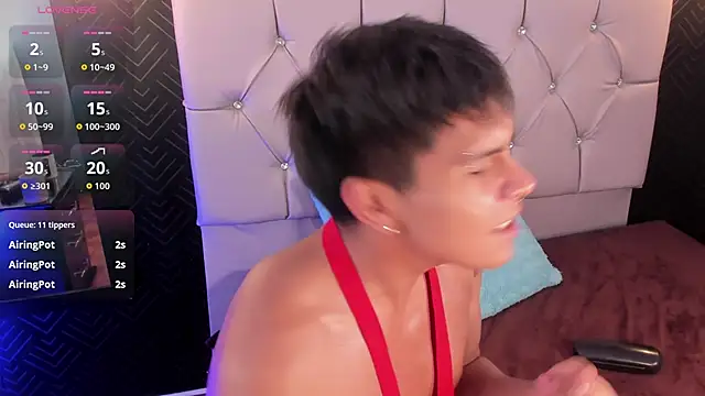 Thiago_KozakのライブXXXチャット