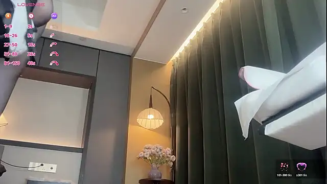 AYW-21: онлайн-секс-чат