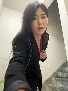 sunny-520 – Naživo XXX chat