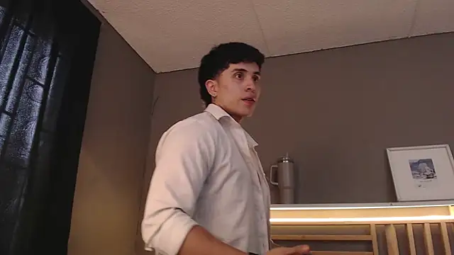 PaulEvens Adlı Modelin Canlı XXX Sohbeti