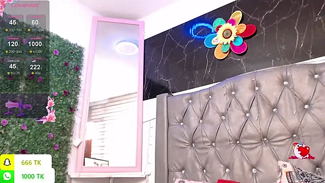 دردشة LAILAGUMMY الجنسية المباشرة