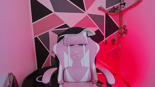 Živý XXX chat little_emma0