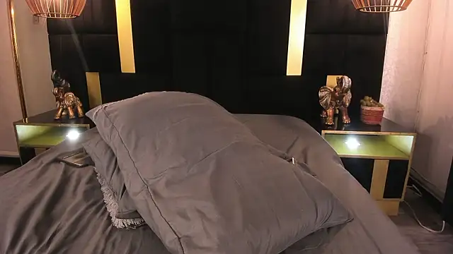 Pokazy przed kamerką – Lucio__Fox