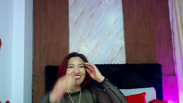 Natalia-Roush 现场XXX聊天