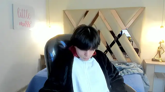 Sylasfrost Chat XXX live