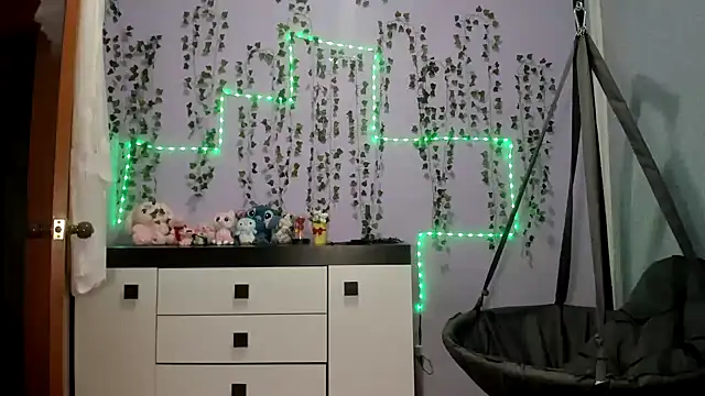 Yoonhee_ki's Live XXX Chat