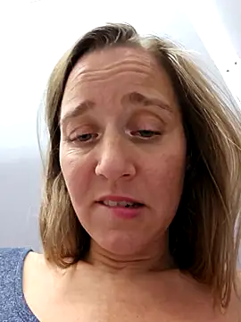 Skyellar: απευθείας συνομιλία ΧΧΧ