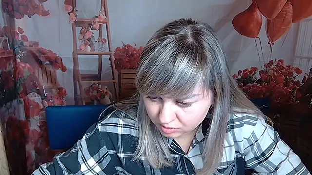 VeronicaSvitt Adlı Modelin Canlı XXX Sohbeti