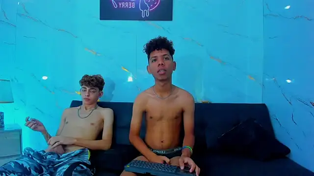 Spicy_guys webkamerás műsora