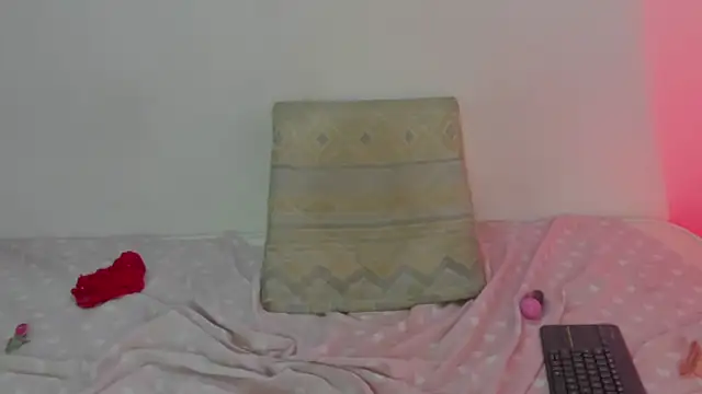 Nikki__uwu Chat XXX live