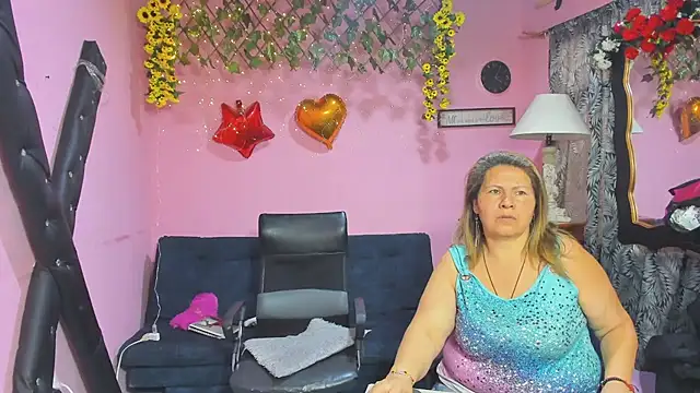 lesbiancuple Adlı Modelin Canlı XXX Sohbeti