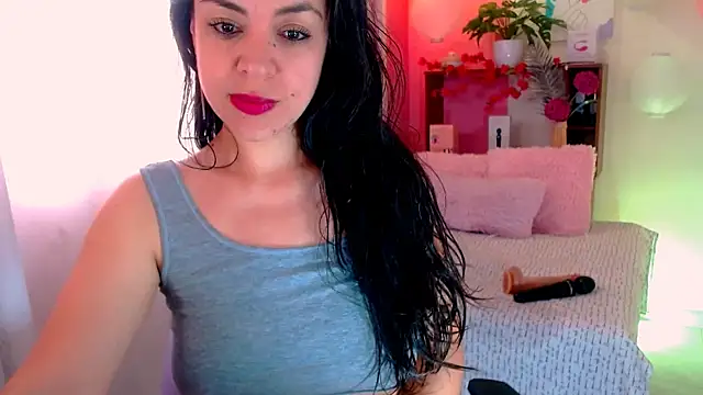 LATINGODDESS_X Show Webcam