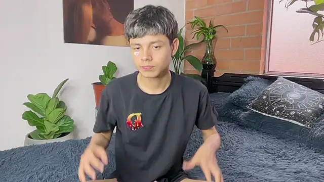 แชท XXX สดของ Andy_Belier23