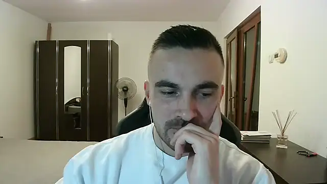 mu5clemania2n Webbikameraesitys