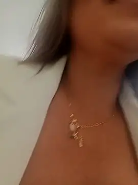 _Pamelamilf Adlı Modelin Canlı XXX Sohbeti