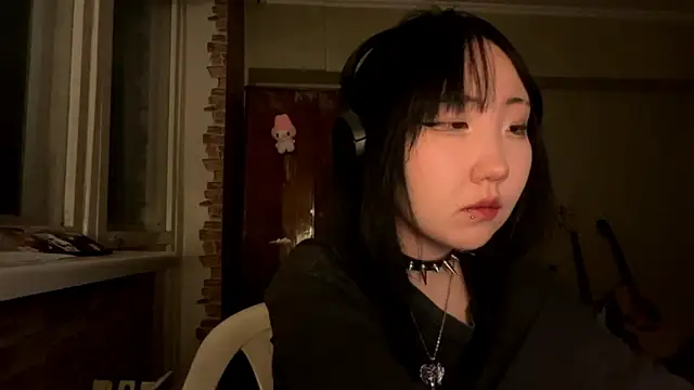 Yunananaa Chat XXX in diretta