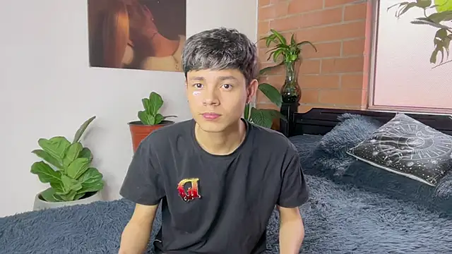 Andy_Belier23: онлайн-секс-чат