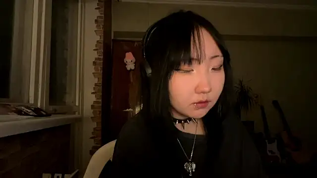 XXX chat uživo modela Yunananaa